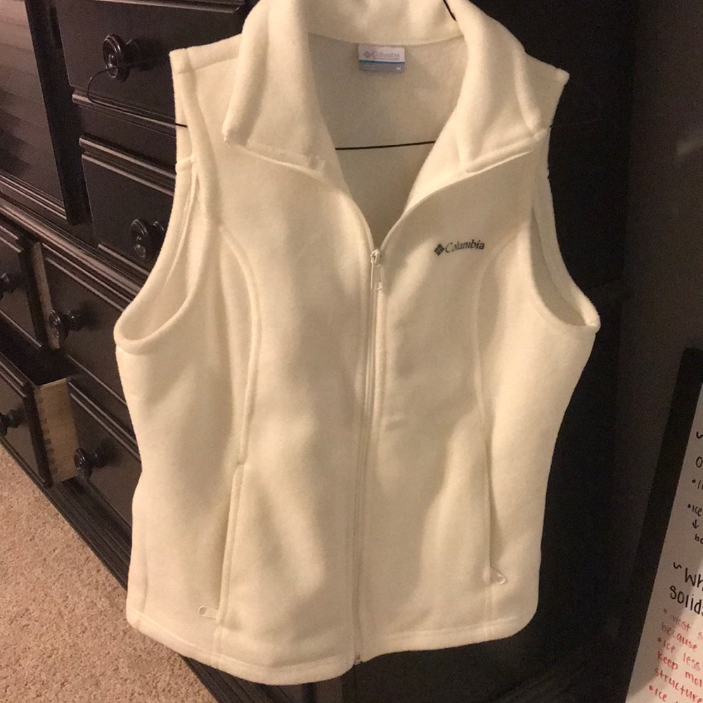 Columbia vest